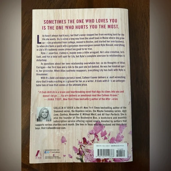 It Ends With Us by Colleen Hoover - Picture 2 of 2